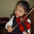子供ヴァイオリン演奏写真